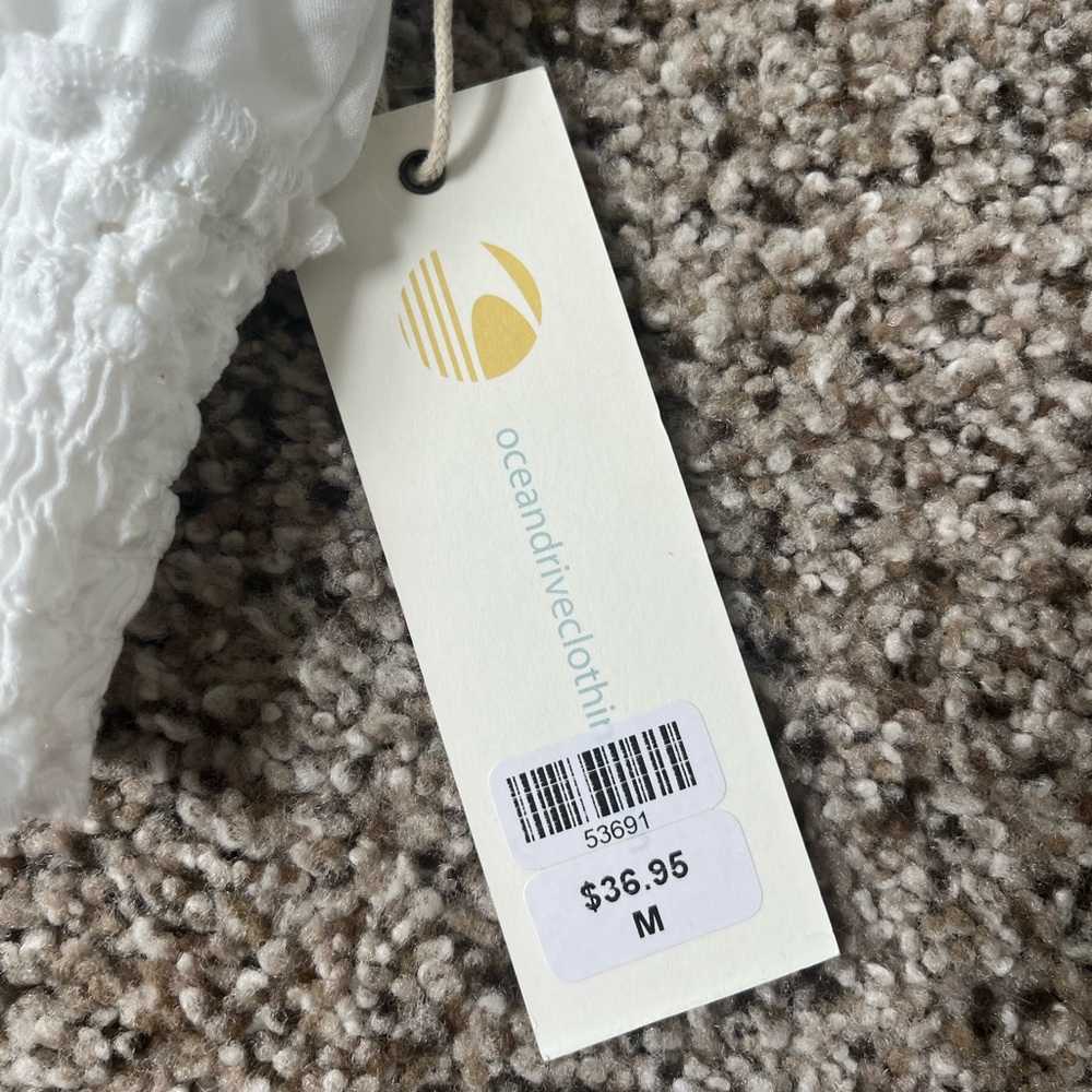 Ocean Drive White Top NWT Size M - Picture 4 of 6